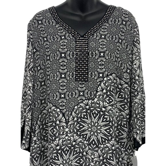 JM Collection Size Large Black White Geometric Stud V-Neck Tunic Top Blouse New - Picture 2 of 10